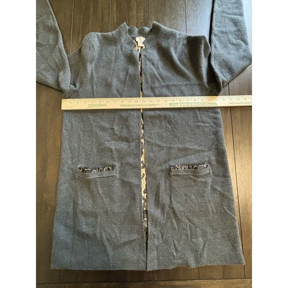 CHICO'S size 1 US M Gray Longline Jacket Cardigan Lightweight Animal Print Back